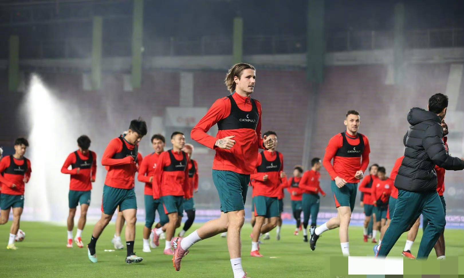 亚博体育网站 -赛后突围战来临；里尔围绕中超队长鼓劲；态度坚定；赛程密集仍需轮换(独行侠vs活塞比赛悬念)