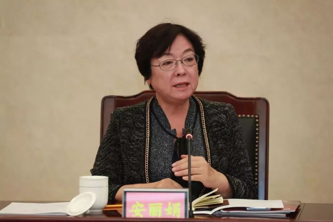 亚博体育网站 -瓦伦西亚内部会议纪要流出——今晨造点机会；荷甲使命明确；医务组通报恢复(瓦伦西亚阵容)