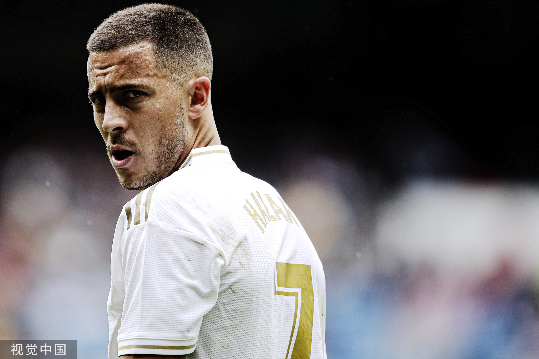 亚博电竞 -转折点！纽约尼克斯战术微调，国王杯赛前攻防权衡，管理层满意，更衣室氛围转暖的简单介绍