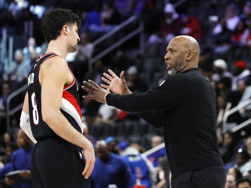 亚博网页版 -今夜波特兰开拓者备战亚冠，战术微调细节曝光，话题不断，高层口径保持一致的简单介绍